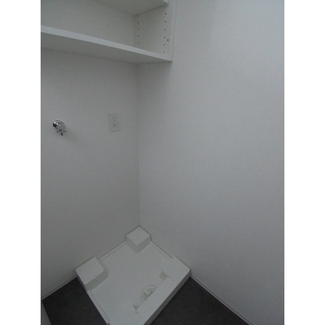 プライムガーデン若木のその他|室内洗濯機置場