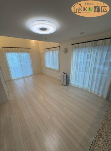 明石市二見町福里　中古戸建の居間・リビング