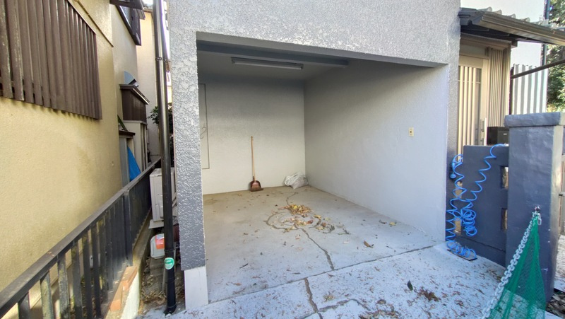 市川大野3丁目戸建の駐車場