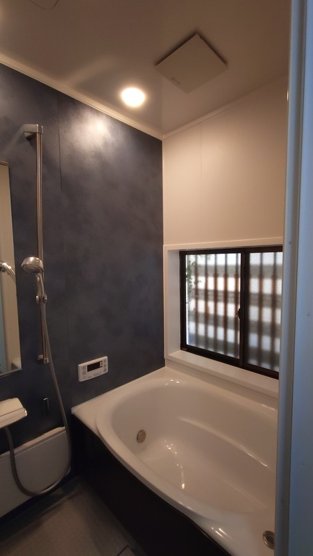 市川大野3丁目戸建の浴室