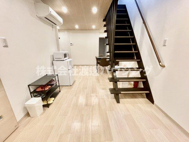 波除2丁目戸建ての居間・リビング