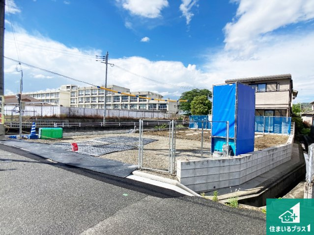 姫路市伊伝居　第1期　新築一戸建ての外観|周辺は落ち着いた街並みの住宅地！子育てがしやすい住環境です！まだ未完成ですが、現地でしかわからない事もございます。是非一度ご覧ください。