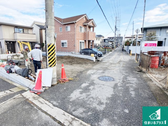 姫路市伊伝居　第1期　新築一戸建ての前面道路含む現地写真|周辺は落ち着いた街並みの住宅地！子育てがしやすい住環境です！まだ未完成ですが、現地でしかわからない事もございます。是非一度ご覧ください。