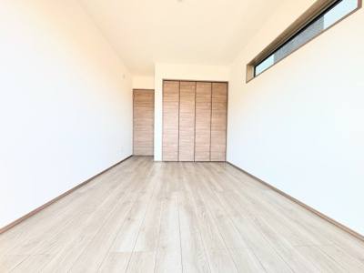 【洋室】 | ◆横浜市緑区上山　未使用戸建B号棟◆ | ◆子どものスタディ空間として、あるいは書斎やホビールームとして生活スタイルに合わせて使えるプライベートルーム。居心地のいい落ち着いたインテリアが似合います。