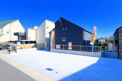 【前面道路含む現地写真】 | ◆横浜市緑区上山　未使用戸建B号棟◆ | ◆前面道路も幅員があり車の運転も安心！前面道路は閑静な住宅地。車通りの少ない道路です。お子様にも安心です。