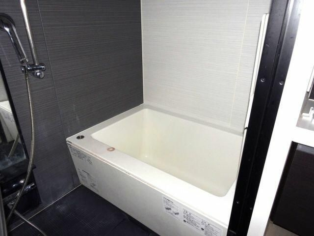 コンシェリア上野の浴室