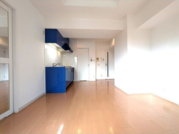 プロシード金山2の居間・リビング