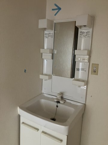 RGハイツIIの洗面所|※退去前につき別の部屋の写真となります。
