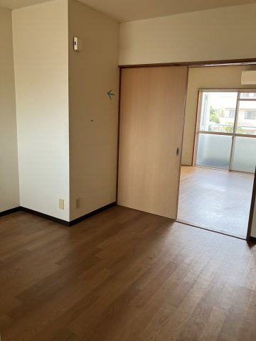 RGハイツIIの居間・リビング|※退去前につき別の部屋の写真となります。