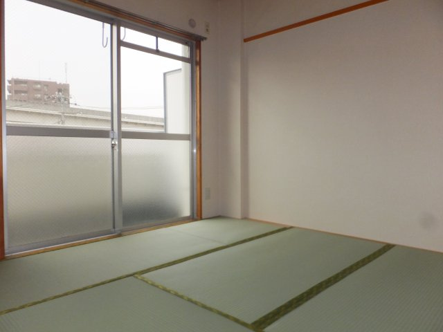 RGハイツIIの和室|※退去前につき別の部屋の写真となります。