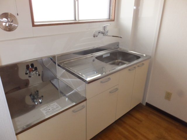 RGハイツIIのキッチン|※退去前につき別の部屋の写真となります。