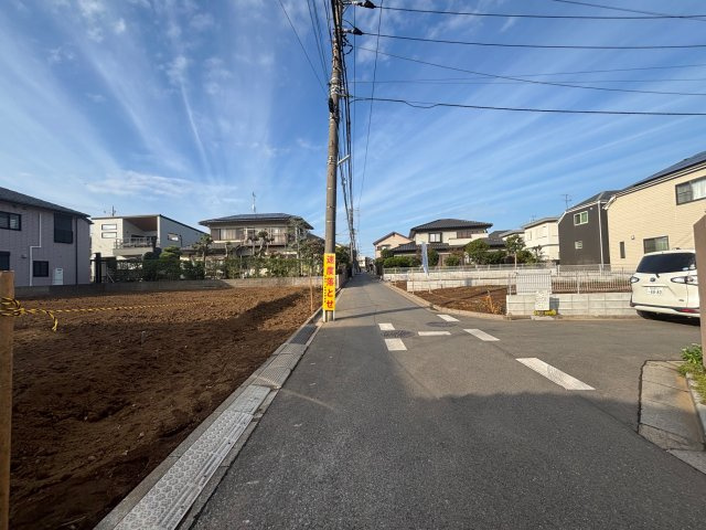 【前面道路含む現地写真】 | グランドエスカイヤー二宮１丁目　１号地