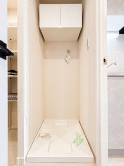 【ランドリースペース】 | モアエミネンス西新宿 | 洗濯機置き場