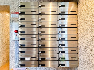 【設備】 | モアエミネンス西新宿 | 集合ポスト