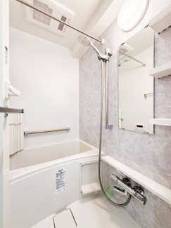 【浴室】 | モアエミネンス西新宿 | バスルーム　当日のご見学、可能です！お気軽にお問い合わせください！※0120-133-468