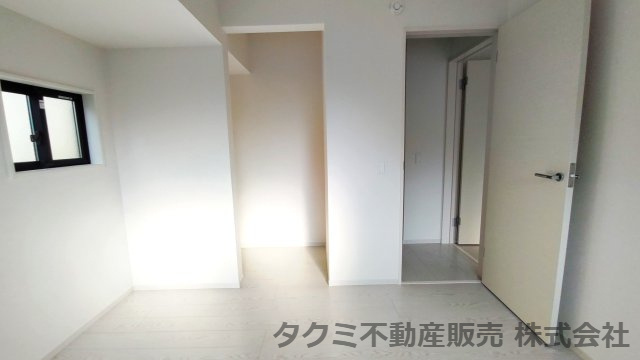 神戸市垂水区霞ヶ丘　新築戸建ての洋室