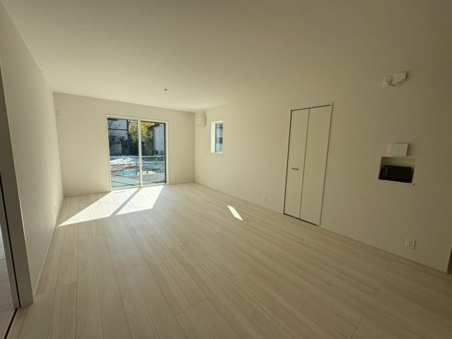 坂戸市鶴舞1丁目　新築分譲　東武越生線『一本松駅』徒歩12分　【浅羽野小学区】の居間・リビング