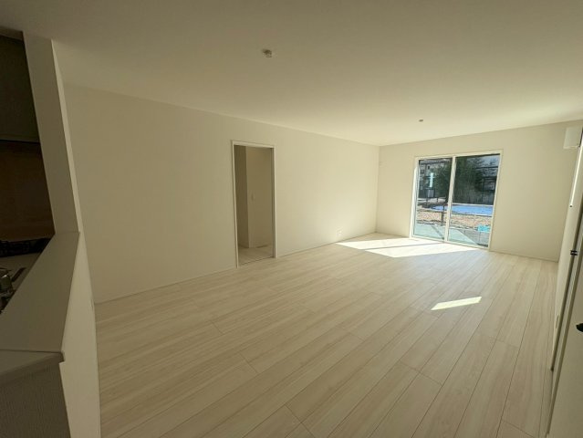 坂戸市鶴舞1丁目　新築分譲　東武越生線『一本松駅』徒歩12分　【浅羽野小学区】の居間・リビング