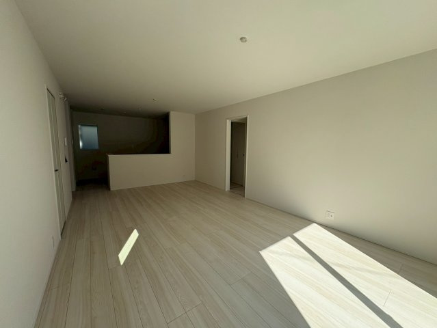 坂戸市鶴舞1丁目　新築分譲　東武越生線『一本松駅』徒歩12分　【浅羽野小学区】の居間・リビング