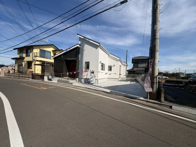坂戸市鶴舞1丁目　新築分譲　東武越生線『一本松駅』徒歩12分　【浅羽野小学区】
