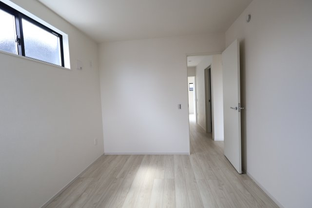 《仲介手数料無料》上尾市緑丘５丁目19-10新築一戸建てケイアイグレイスの洋室