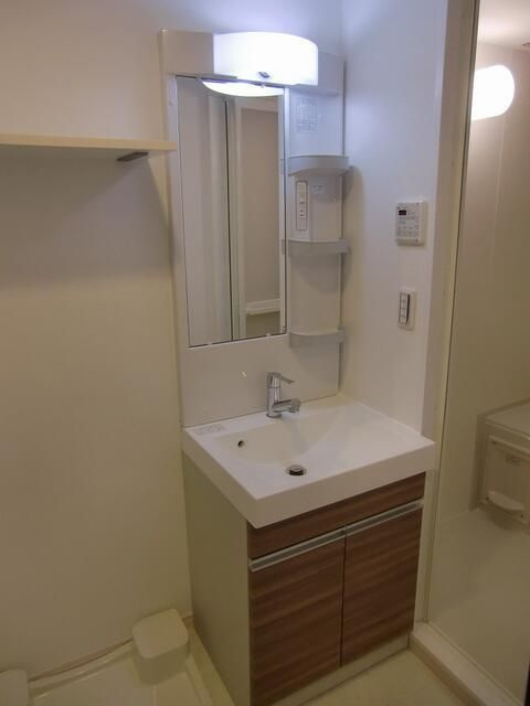 フェルクルール押上の洗面所