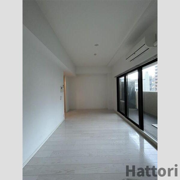 S-RESIDENCE江坂の居間・リビング