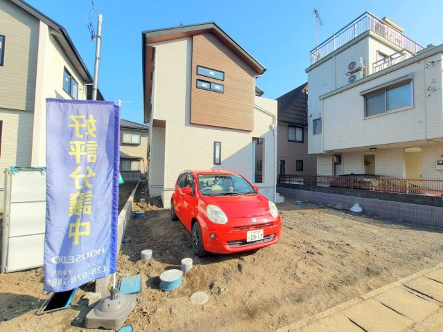 【ブルーミングガーデン】下野市駅東２丁目 全4邸の外観|〇4号棟〇【4LDK+S+WIC+カースペース3台】
資料には掲載しきれない情報が現地に沢山あります！
周辺環境も是非ご自身にてご確認下さい。
お気軽にお問合わせ下さいませ♪
※2026年2月撮影