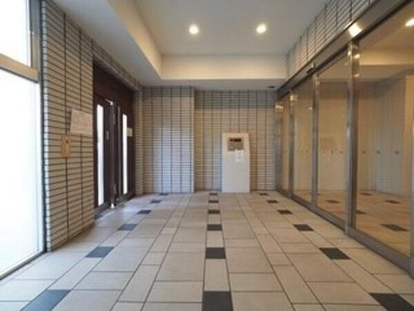 メゾン・ド山手のエントランス