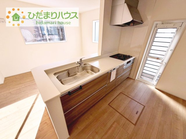 【キッチン】 | 土浦市天川2丁目5期　新築戸建 | 料理をしながらでも、ご家族との会話を楽しめる対面式キッチン♪