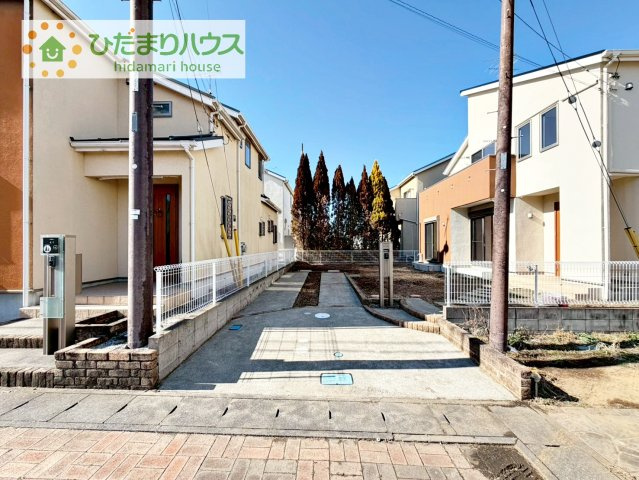 【駐車場】 | 取手市紫水3丁目　中古戸建 | マイホームなら駐車場代がかかりません！しかも、自宅の駐車場で洗車ができます！今までコイン洗車に行っていた手間も省けて、節約にもつながります(^^♪