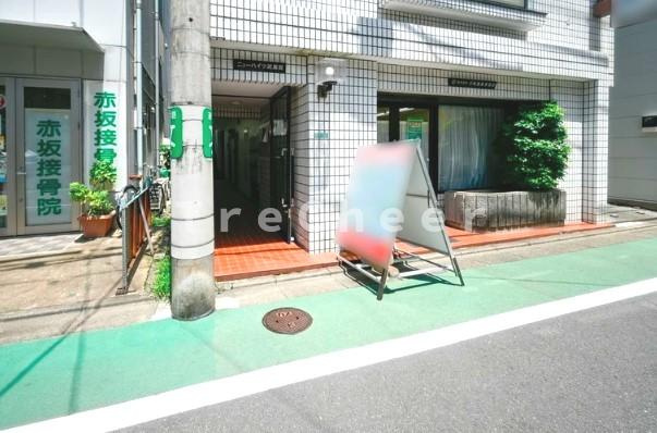 ニューハイツ武蔵関のエントランス