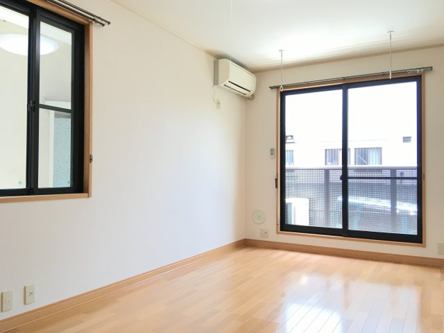 レトアITOの洋室|使い勝手のいい洋室です