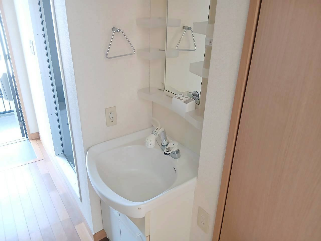 レトアITOの独立洗面台|使いやすい独立洗面台です