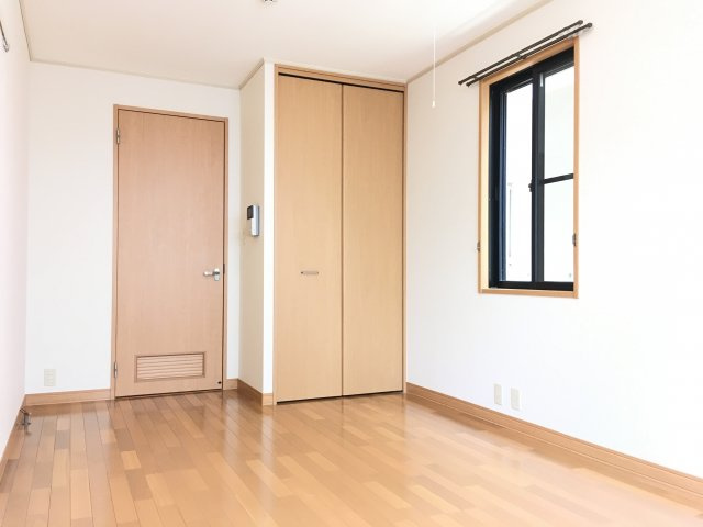 レトアITOの洋室|ゆったりした洋室です