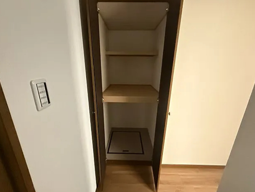 飾磨区今在家中古戸建ての収納