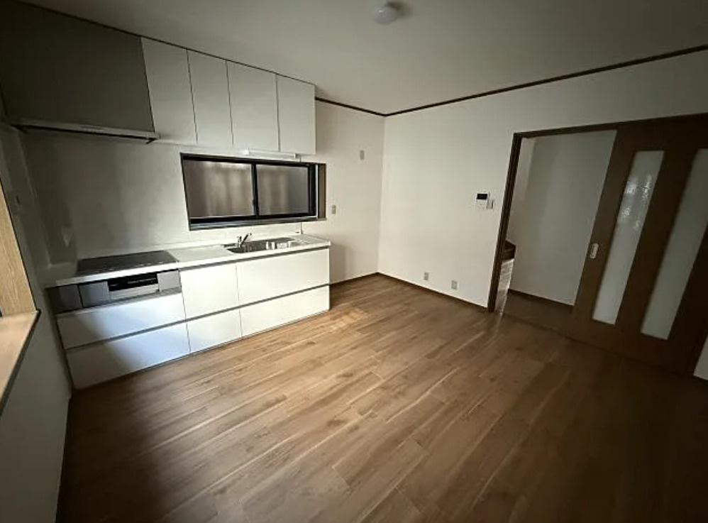 飾磨区今在家中古戸建ての居間・リビング