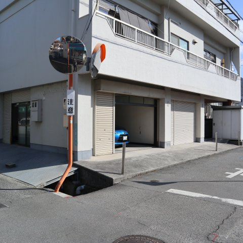 広大新開２丁目事務所・店舗の駐車場