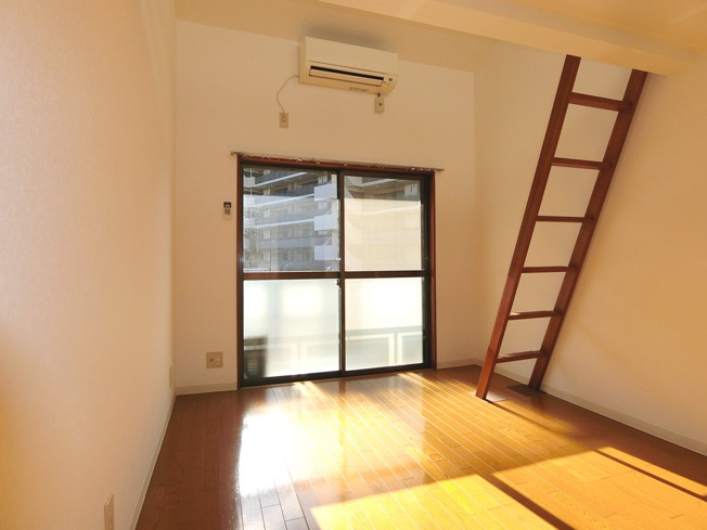 【洋室】 | 同物件内参考画像