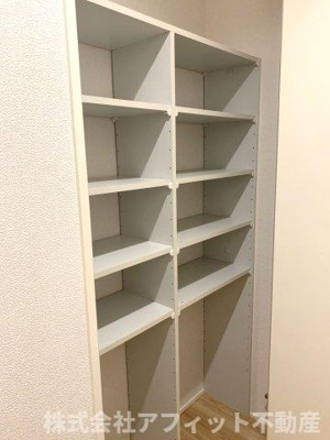 【その他】 | シャーメゾンベレオ西桜町 | 廊下収納