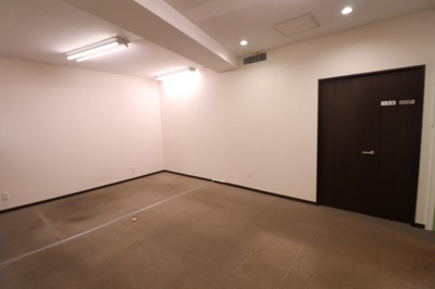 【内装】 | クラマンビル