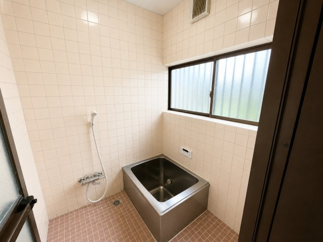 茂原市東郷　中古戸建の浴室
