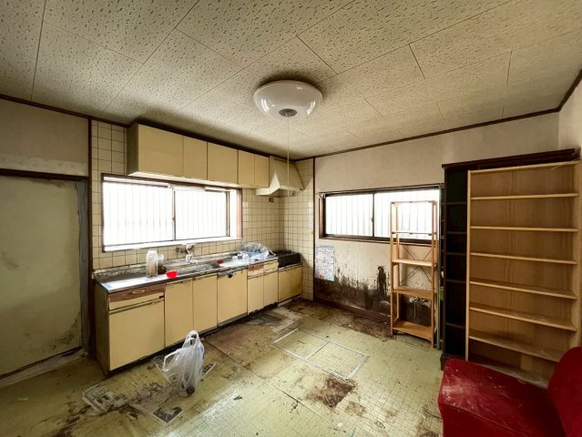 茂原市東郷　中古戸建のキッチン