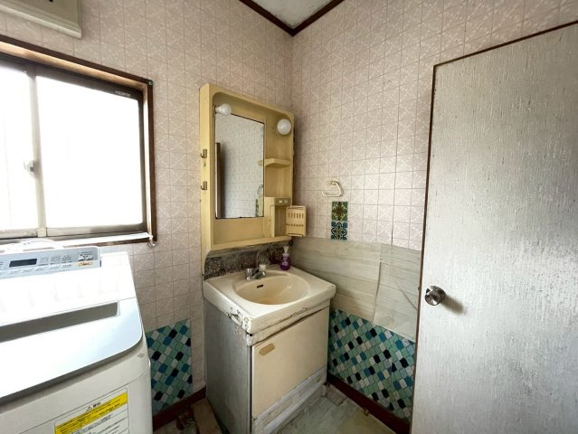 茂原市東郷　中古戸建の独立洗面台