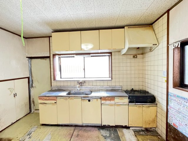 茂原市東郷　中古戸建のキッチン