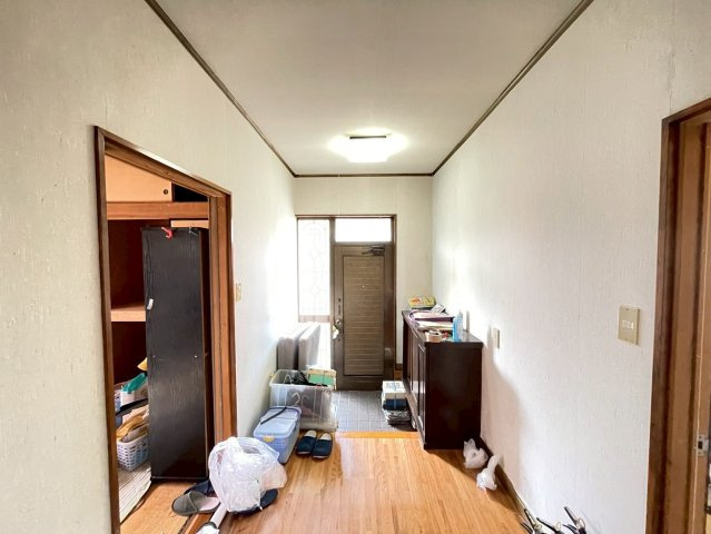 茂原市東郷　中古戸建の玄関