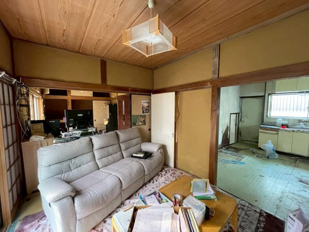 茂原市東郷　中古戸建の居間・リビング