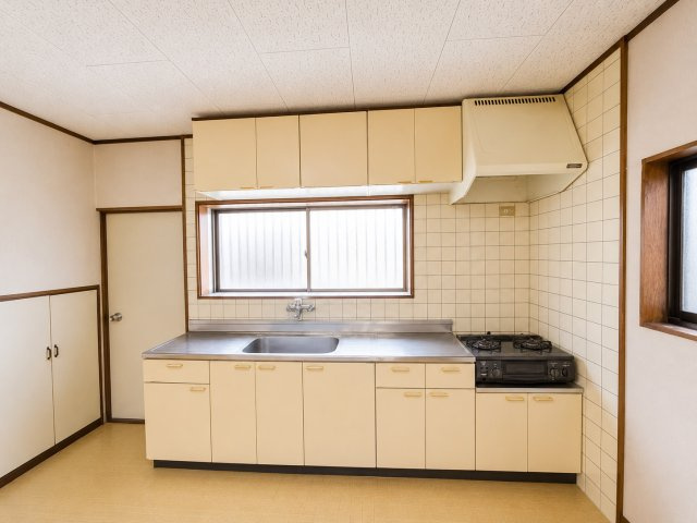 茂原市東郷　中古戸建のキッチン