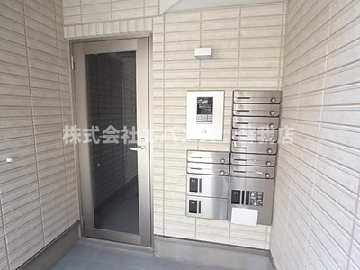 【エントランス】 | アリアラクス | 落ち着いたエントランスです