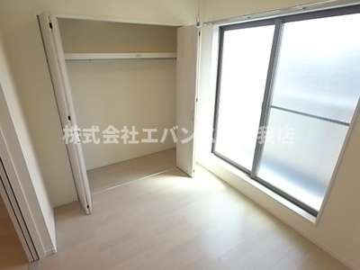 【寝室】 | アリアラクス | 落ち着いた色調の寝室です